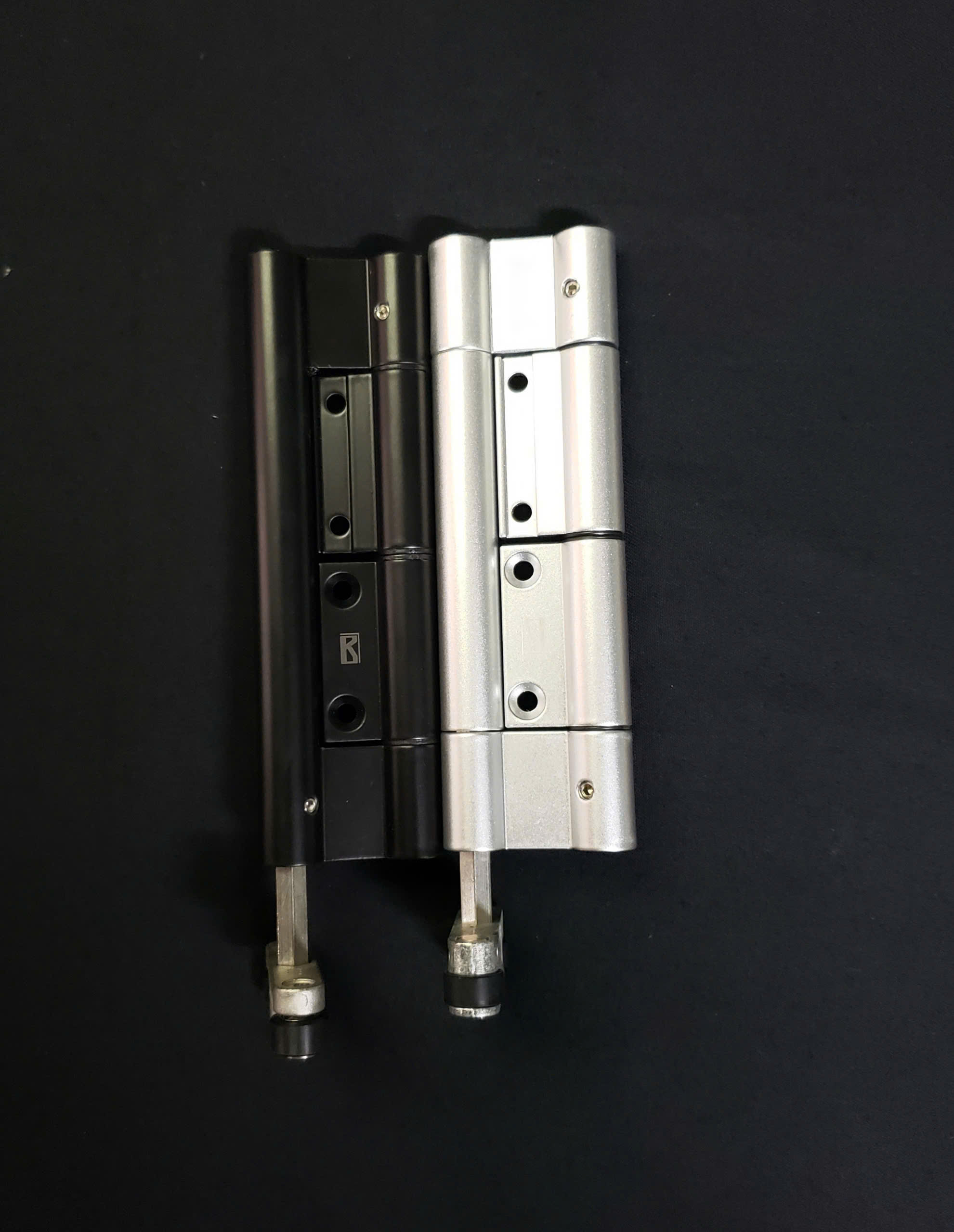 Bánh xe dưới xếp trượt 63 PH-1389 ( Bạc- Đen)