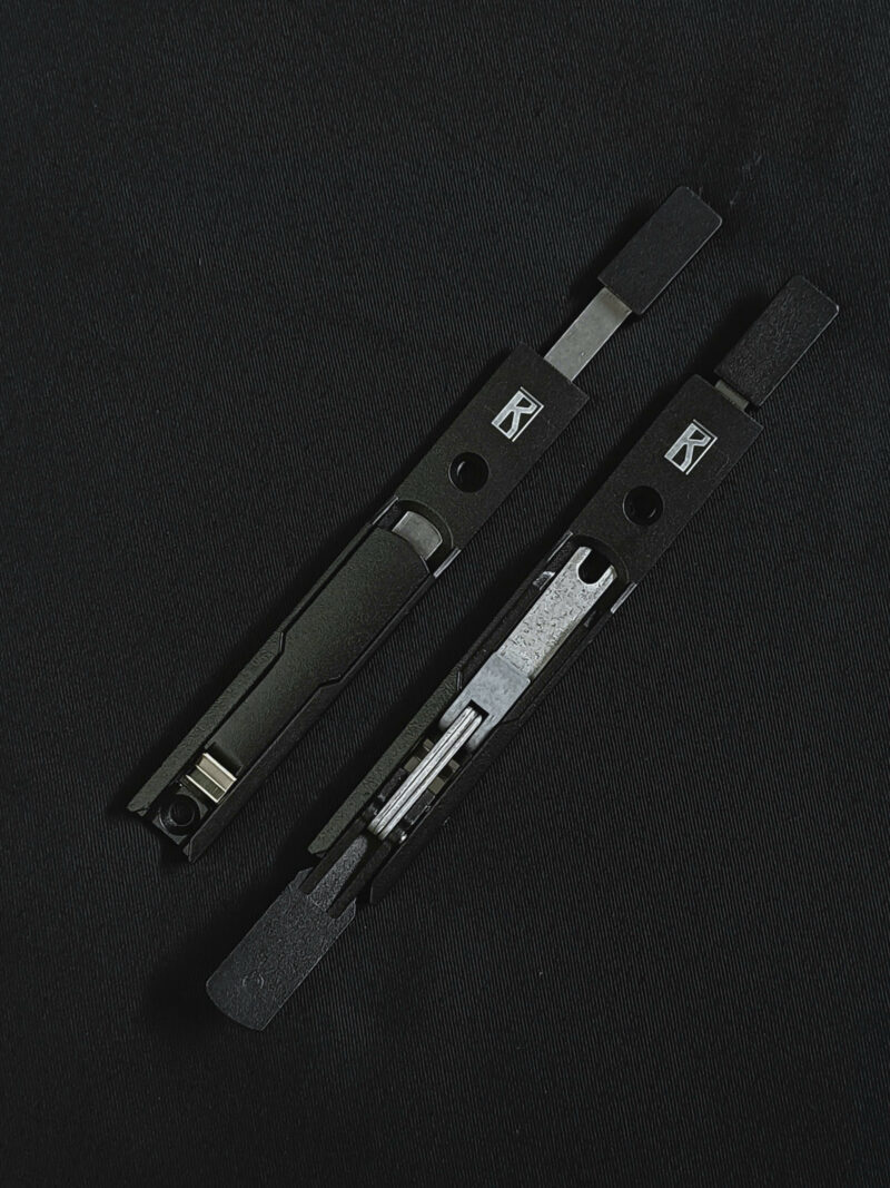 Chốt Bật  FB-001 ( Bạc- Đen)
